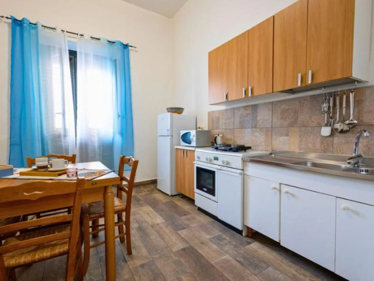 Lovely Apartment In Palermo-Sferracavallo 0*, Palermo